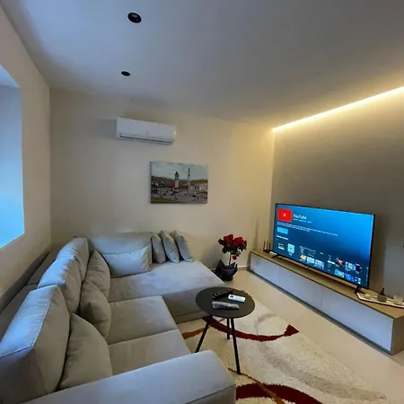 Casa Tirana